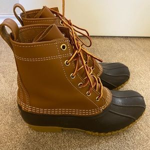 L.L. Bean Boots 8” size 9M excellent condition brown